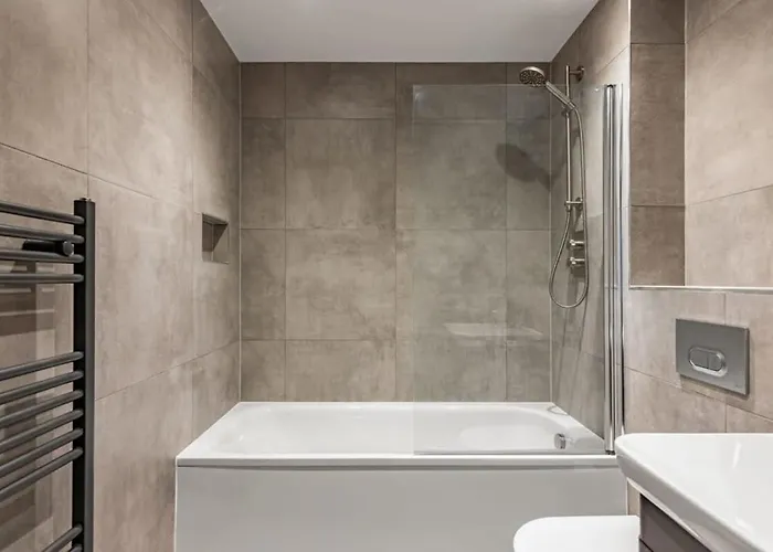 Stayzeni, Ouse Court Fabulous 2 Bed Flat * York