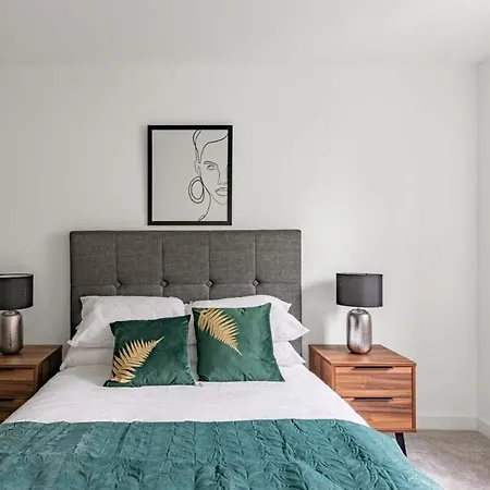 公寓 Stayzeni, Ouse Court Fabulous 2 Bed Flat